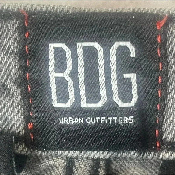 BDG Women's Mom High Rise Shorts Size 27 Gray Black Button Front Cotton Stretch - Picture 2 of 8